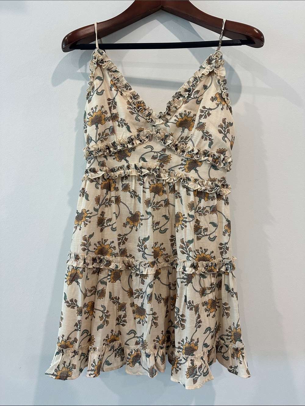 Francesca's Collections Cream Floral Ruffle Tiered Mini Dress